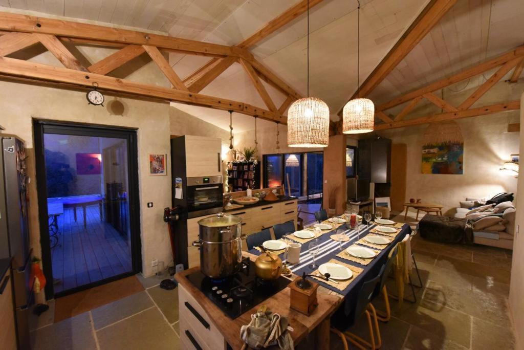 Hotel Sawubona Les Adrets-de-l'Estérel Esterno foto
